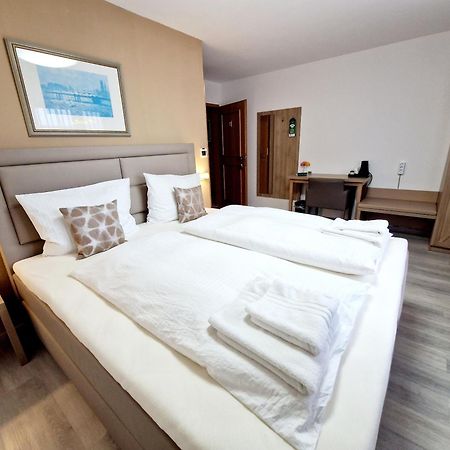 Hotel Rheintal 카펠그라펜하우젠 외부 사진