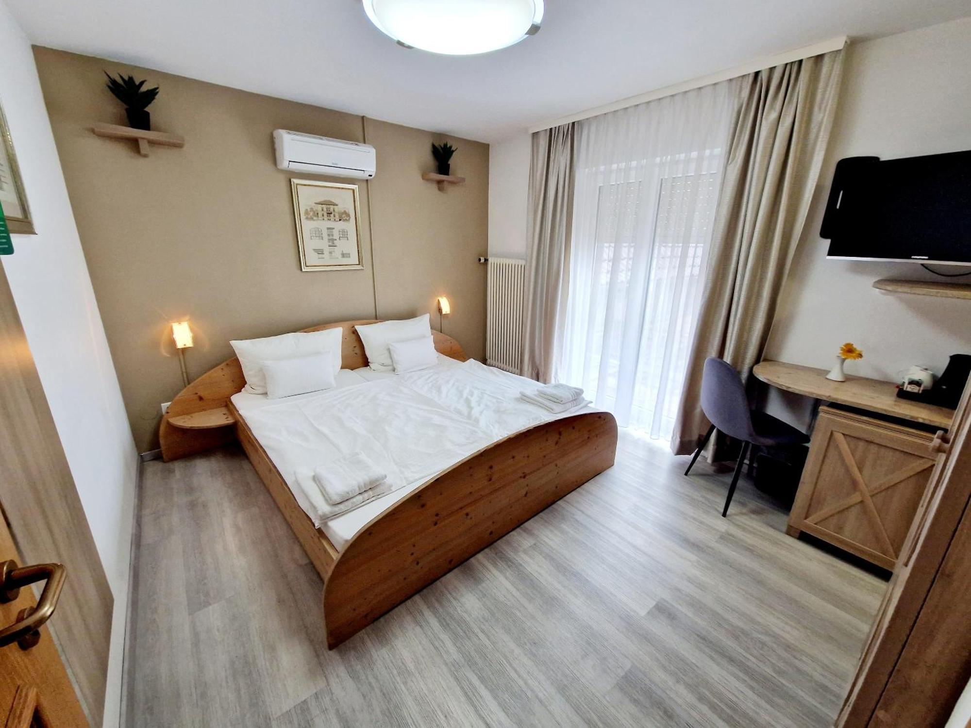 Hotel Rheintal 카펠그라펜하우젠 외부 사진